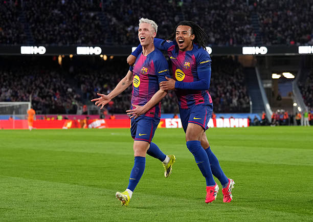 3 điểm gi&uacute;p Barca đ&ograve;i lại ng&ocirc;i đầu. 