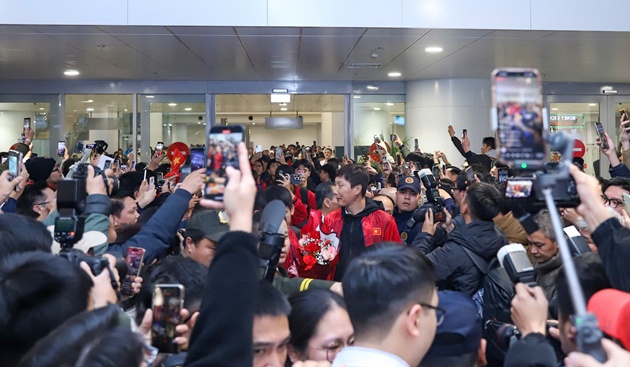 HLV Kim Sang-sik được ca ngợi khi gi&uacute;p U23 Việt Nam gi&agrave;nh hạng 3 ch&acirc;u lục. Ảnh: VFF