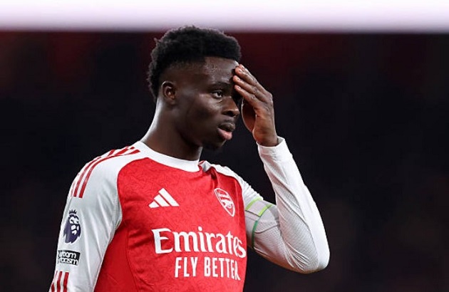 Ảnh bài viết Nỗi cô đơn của Saka khi Arsenal tự bắn vào chân