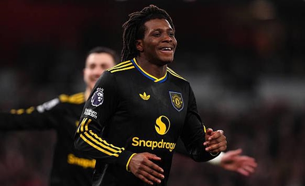 Patrick Dorgu nhận nhiều lời khen ngợi từ Michael Carrick.