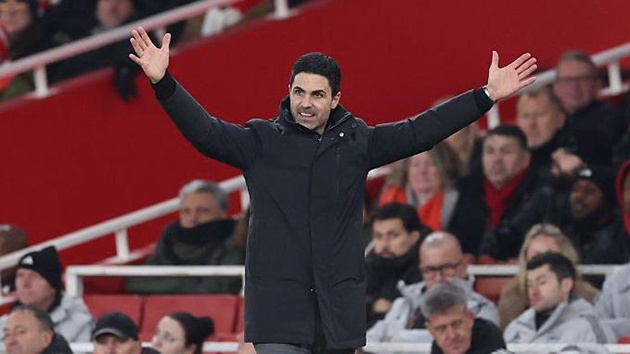 Arteta chấp nhận sự la ó từ CĐV Arsenal.