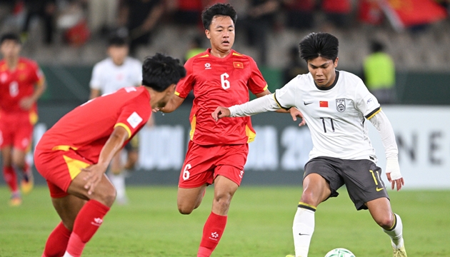 U23 Việt Nam thua ch&oacute;ng v&aacute;nh U23 Trung Quốc.