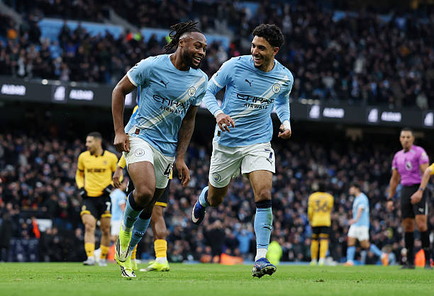 Dù Erling Haaland ngồi dự bị nhưng Manchester City vẫn biết cách giành trọn 3 điểm trước Wolves.