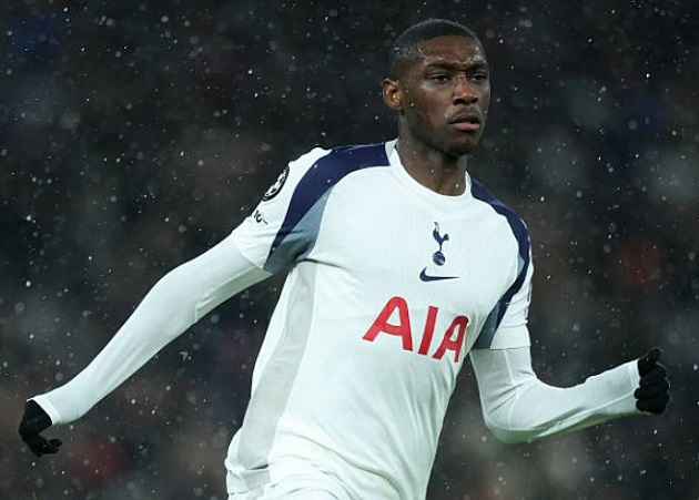 Ảnh bài viết Juventus gặp rào cản kép vụ Kolo Muani