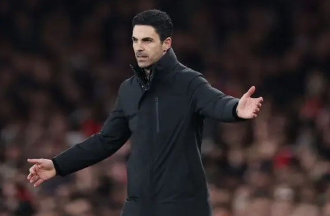 H&agrave;ng c&ocirc;ng Arsenal gặp vấn đề lớn.