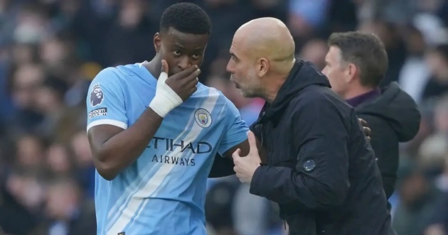 Guehi chọn Man City v&igrave; yếu tố địa l&yacute;.