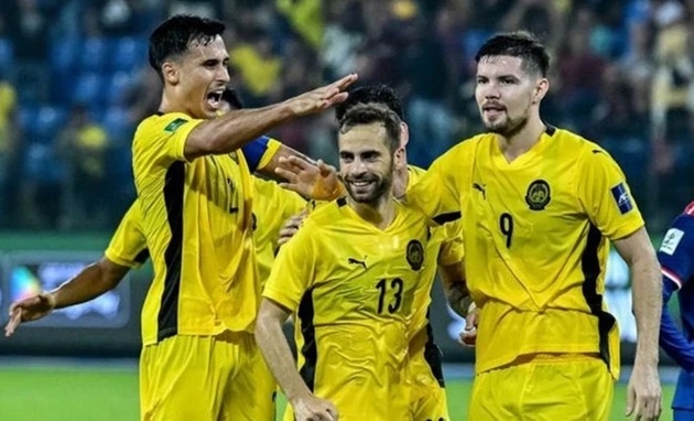 D&agrave;n sao nhập tịch Malaysia vui mừng v&igrave; được ho&atilde;n &aacute;n pha5tt.