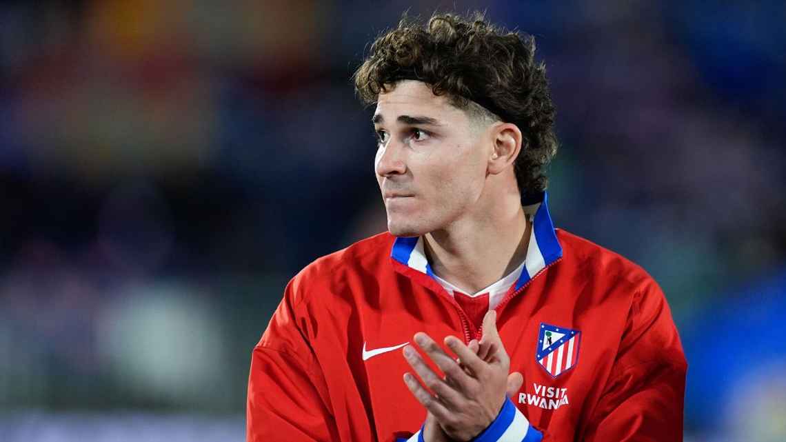 Ảnh bài viết Julian Alvarez đang mắc kẹt trong mạng nhện Atletico
