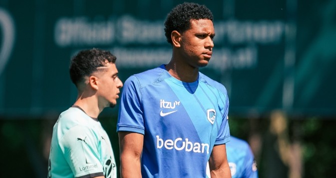 T&agrave;i năng trẻ Juwensley Onstein.