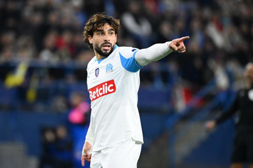 Ảnh bài viết Sevilla đón Neal Maupay, Ramos rục rịch mua lại CLB