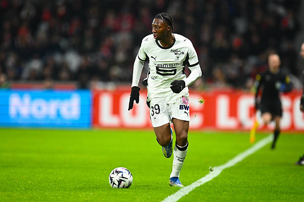 Manchester United sẵn s&agrave;ng chi 30 triệu euro để gi&agrave;nh chữ k&yacute; của Mohamed Kader Meite.