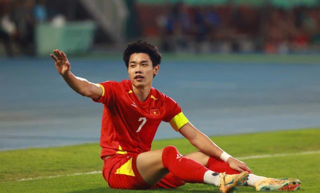 Đ&igrave;nh Bắc đứng trước quyết định bước ngoặt trong sự nghiệp.