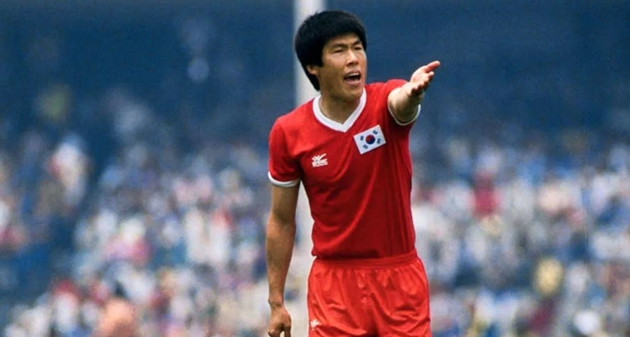 Cha Bum-kun l&agrave; một huyền thoại của K-League 1 v&agrave; b&oacute;ng đ&aacute; H&agrave;n Quốc.