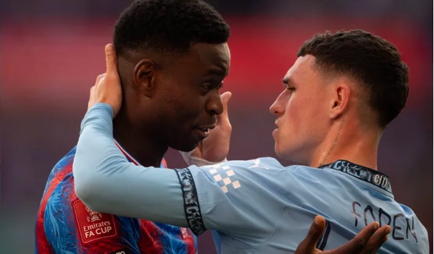 Ảnh bài viết Hai sao Man City thuyết phục Marc Guehi từ chối Liverpool