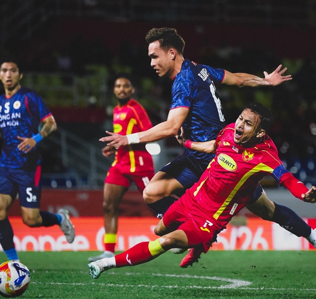 CAHN đ&atilde; c&oacute; những cơ hội đầu hiệp 2.