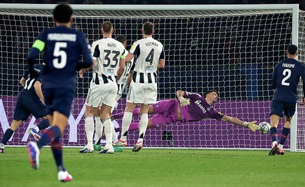 Vitinha đưa đội chủ nh&agrave; vượt l&ecirc;n dẫn trước từ sớm.