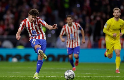 Atletico để thua trong 1 ng&agrave;y c&aacute;c ch&acirc;n s&uacute;t đều ''h&oacute;a gỗ''.