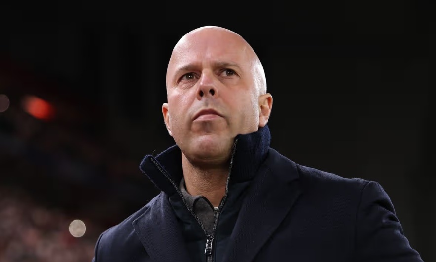 Ảnh bài viết Slot nhắc lại nỗi đau Europa League sau màn hủy diệt 6-0