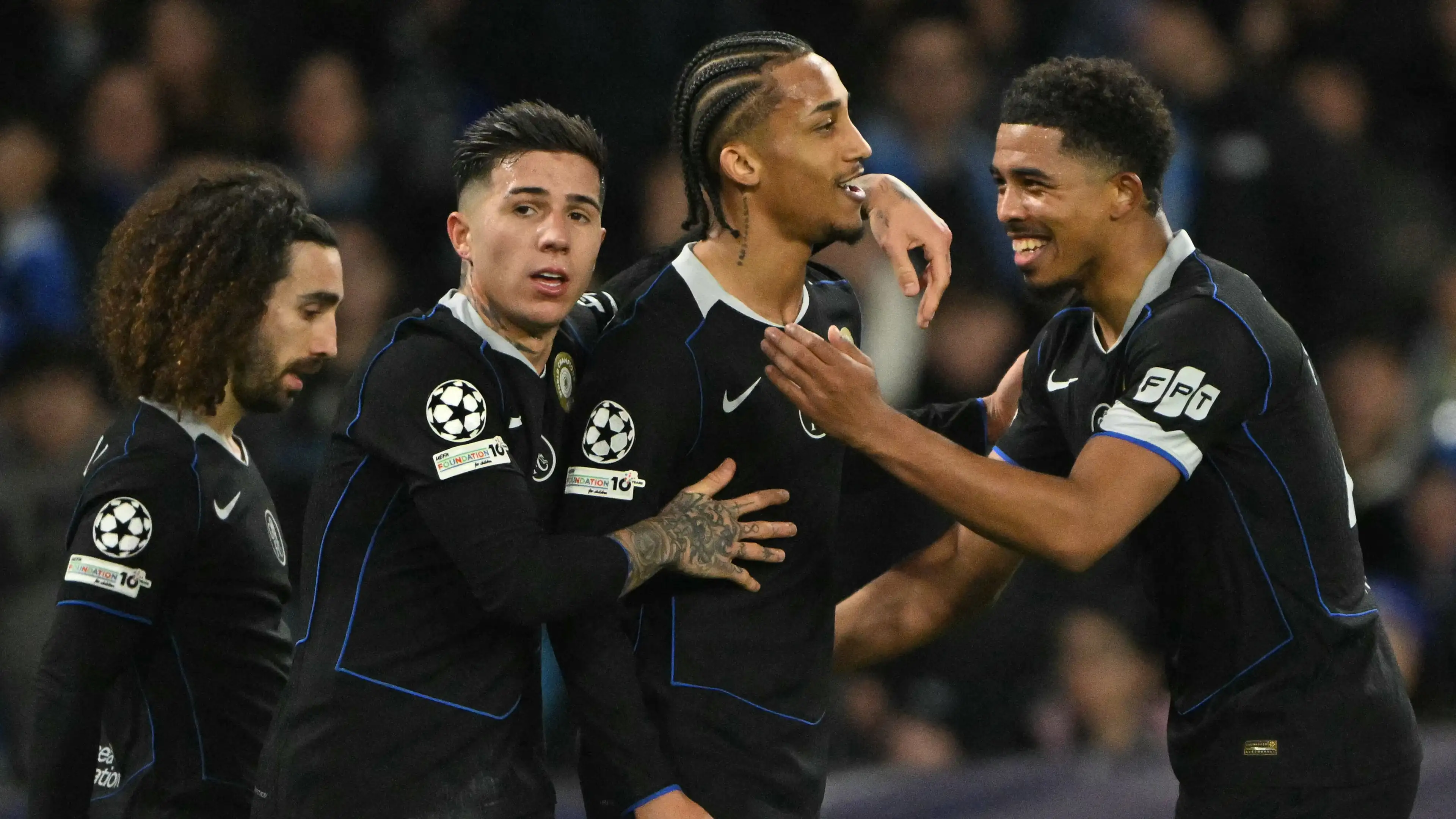 Ảnh bài viết Chelsea bị Arsenal và Tottenham đẩy vào thế khó tại Cúp C1