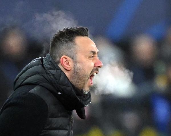 Marseille vừa bị loại khỏi c&uacute;p C1.