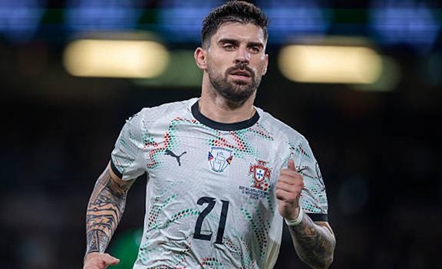 Ảnh bài viết Romano tiết lộ sự thật vụ MU liên hệ Ruben Neves