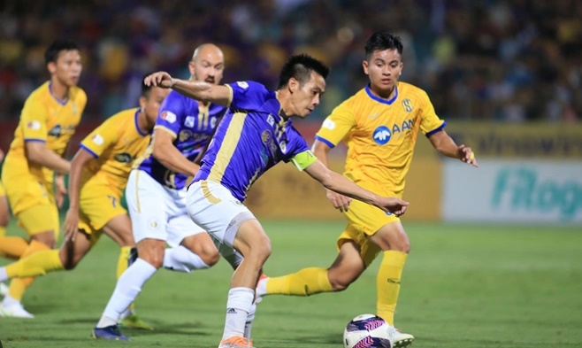 Ảnh bài viết Soi trận SLNA vs Hà Nội: Văn Quyết thách thức Cao Văn Bình