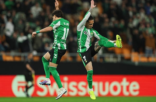 Kh&ocirc;ng chỉ ghi b&agrave;n, Antony c&ograve;n ''dọn cỗ'' cho đồng đội.