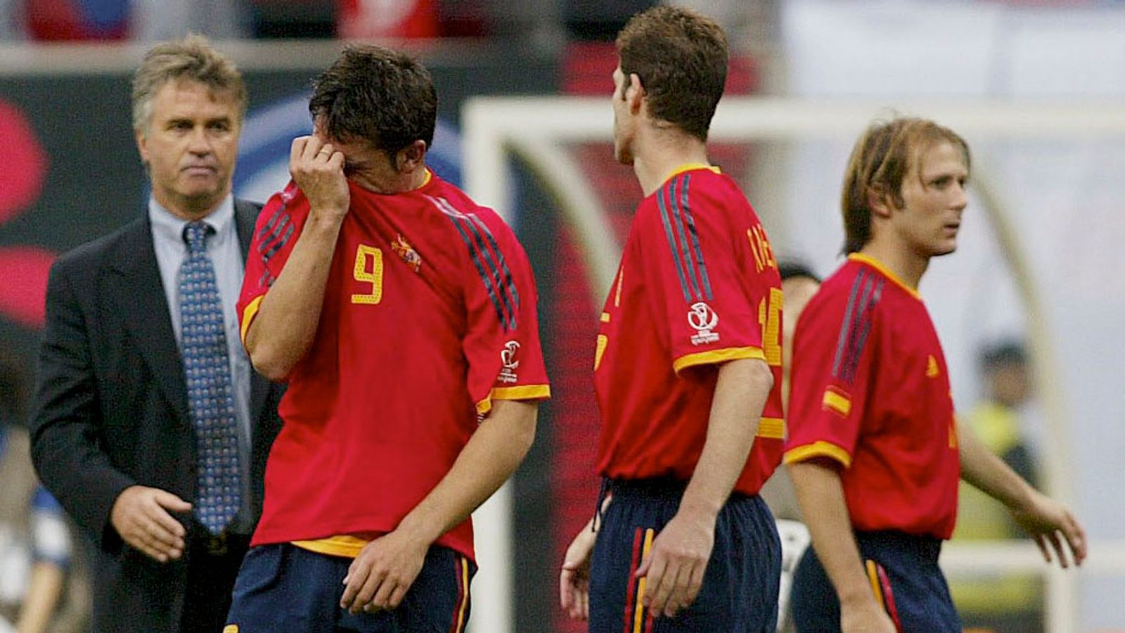 Trận đấu biến c&ocirc;ng l&yacute; th&agrave;nh c&acirc;u hỏi.