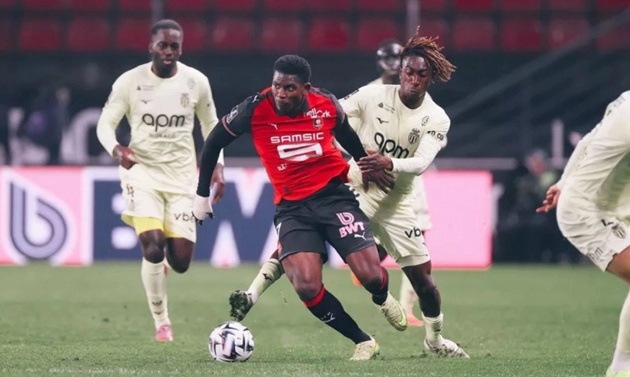 Embolo từng sút tung lưới đội bóng cũ ở trận lượt đi.