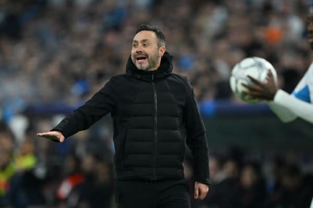 De Zerbi l&agrave; ƯCV nặng k&yacute; m&agrave; MU nhắm đến cho ghế n&oacute;ng ở Old Trafford.