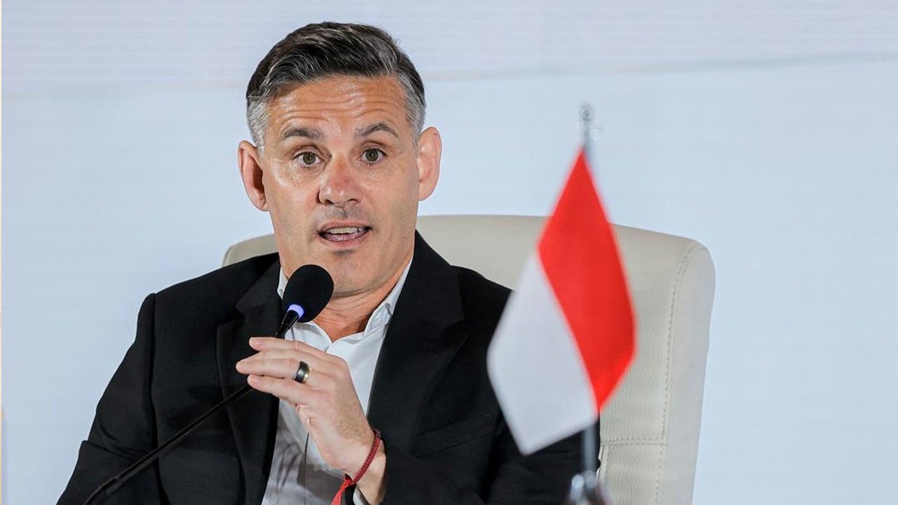 John Herdman ấn tượng với cơ sở vật chất của Bali United. 