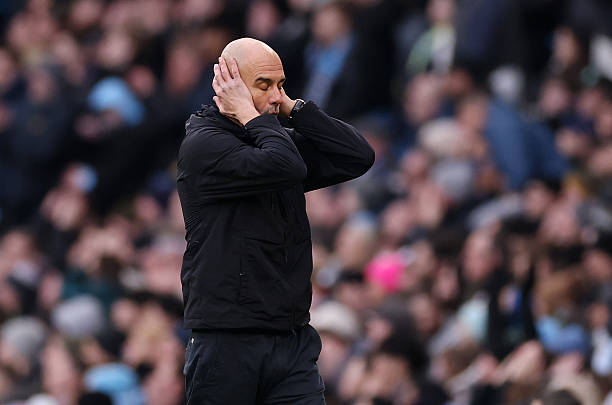 Guardiola sớm đối mặt với thử thách.