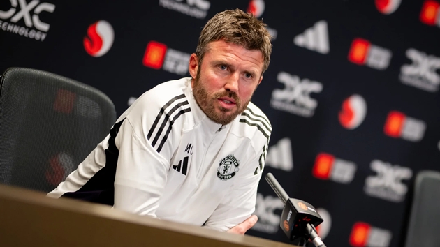 Michael Carrick muốn MU giữ sự tập trung trước bất kỳ đối thủ n&agrave;o.