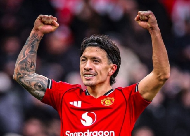 Ảnh bài viết Tin đồn chuyển nhượng sáng 31/1: Barca muốn có Lisandro Martinez; Arsenal chơi lớn vụ Alvarez