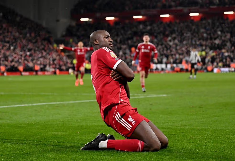 Ảnh bài viết Arne Slot xúc động trước sự hy sinh của Konate