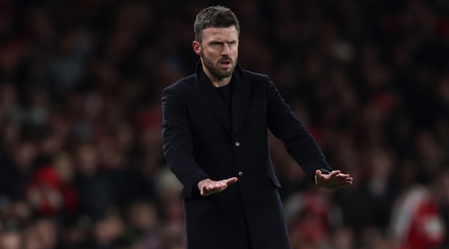 Carrick cảnh b&aacute;o Man Utd trước trận Fulham.