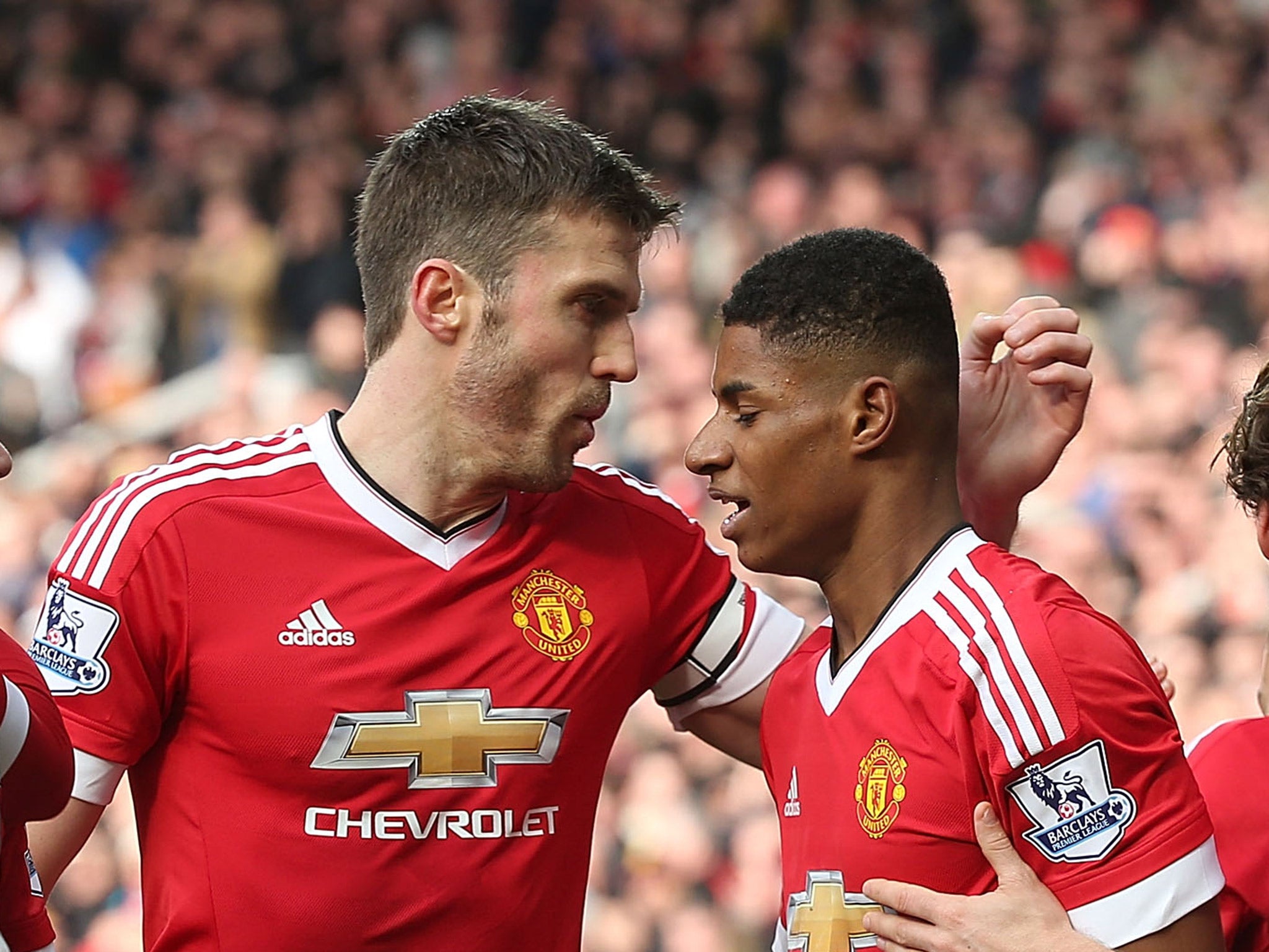 Carrick từng chơi b&oacute;ng c&ugrave;ng Rashford trước khi giải nghệ.
