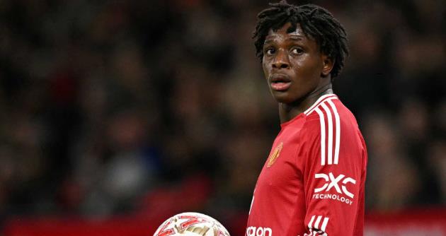 Ảnh bài viết Tin đồn chuyển nhượng tối 1/2: MU tìm người thế Dorgu; Arsenal dùng "vật tế thần" để có Alvarez