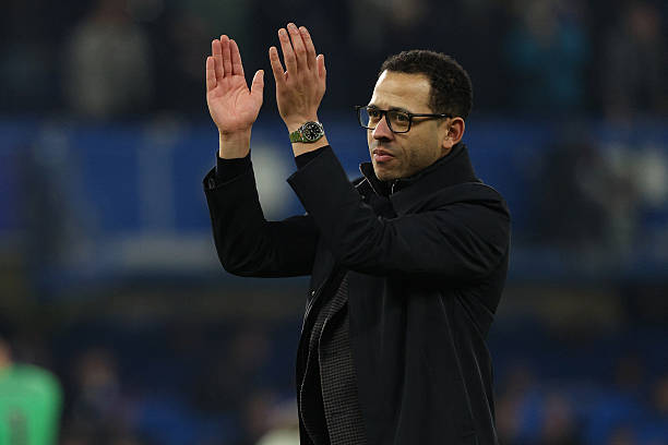 HLV Liam Rosenior gi&uacute;p Chelsea thắng 5/6 trận gần nhất.