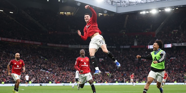 Man Utd lại c&oacute; chiến thắng cảm x&uacute;c dưới thời Carrick.