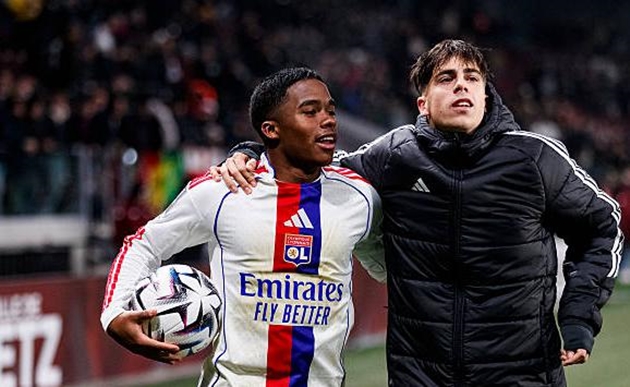 Endrick nằm trong tầm ngắm của nhiều đội b&oacute;ng Anh.