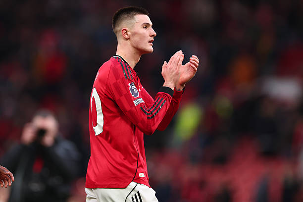 Sesko ca ngợi Casemiro. 