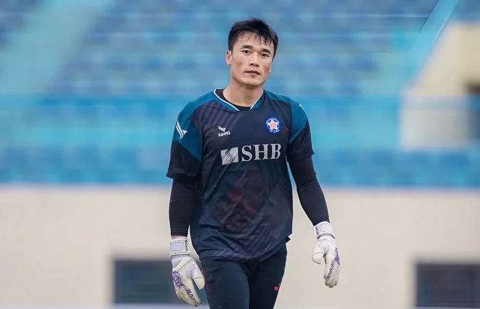 Tiến Dũng sẽ phải nghỉ thời gian d&agrave;i.