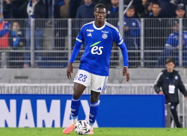 Chelsea triệu hồi Mamadou Sarr.