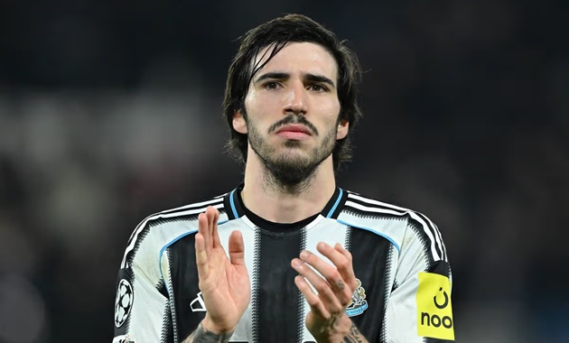 Arsenal kh&oacute; ho&agrave;n tất thương vụ Tonali v&agrave;o ng&agrave;y cuối TTCN.