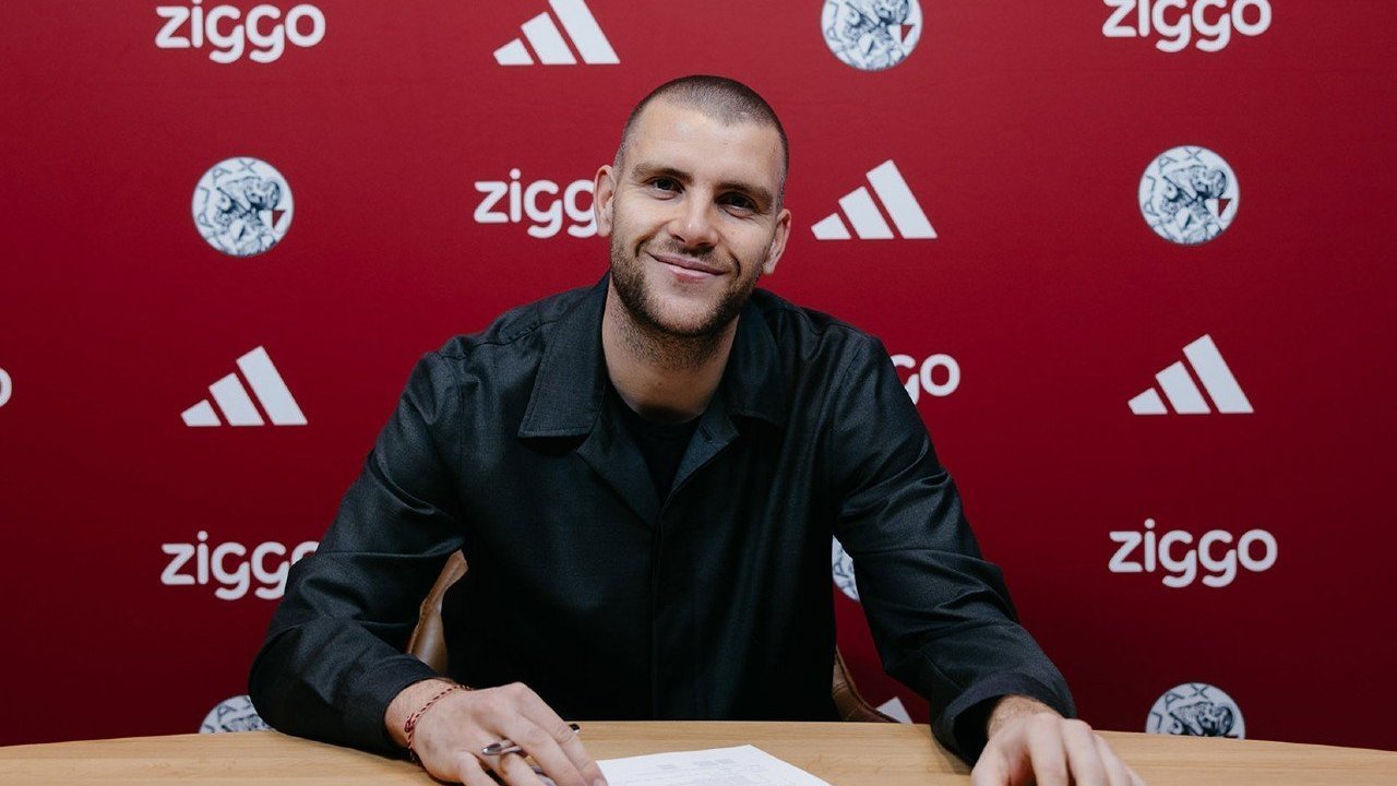 Paes sẽ đầu qu&acirc;n cho Ajax.