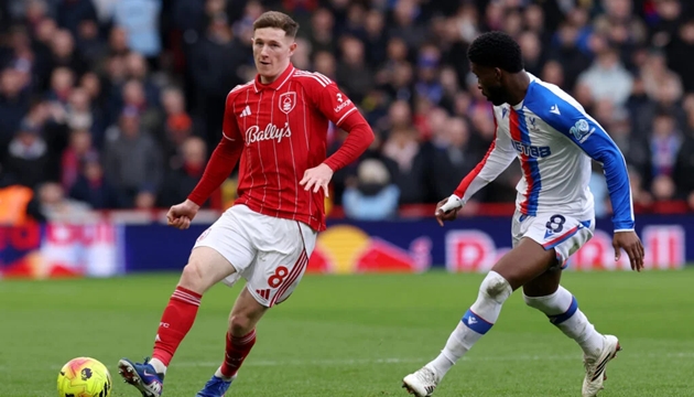 Ảnh bài viết Paul Merson hoài nghi mục tiêu trăm triệu của Man Utd