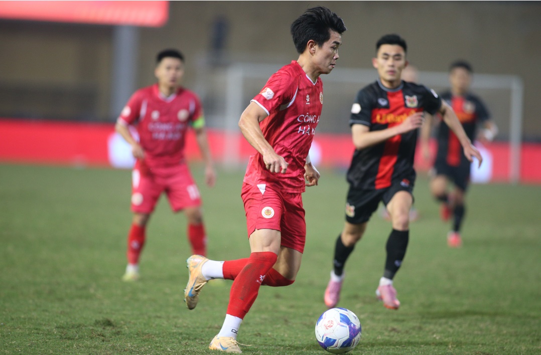 Ảnh bài viết Đình Bắc gác lại vinh quang U23 châu Á để tập trung cho CAHN