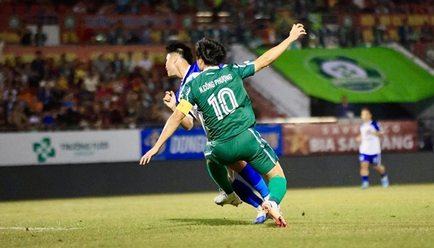 Ảnh bài viết Công Phượng tái phát chấn thương, nghỉ thi đấu hết Tết