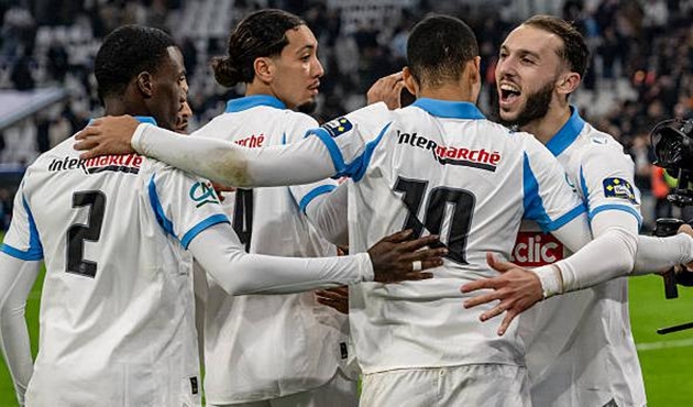 Marseille dễ d&agrave;ng đ&aacute;nh bại Rennes tr&ecirc;n s&acirc;n nh&agrave;.